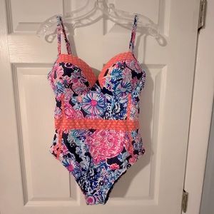 Lilly Pulitzer Paloma One Piece Swimsuit
High Tide Navy